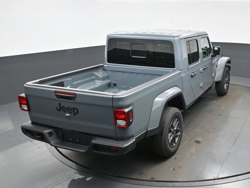 New 2026 Jeep Gladiator Sport AWD/4WD image 25