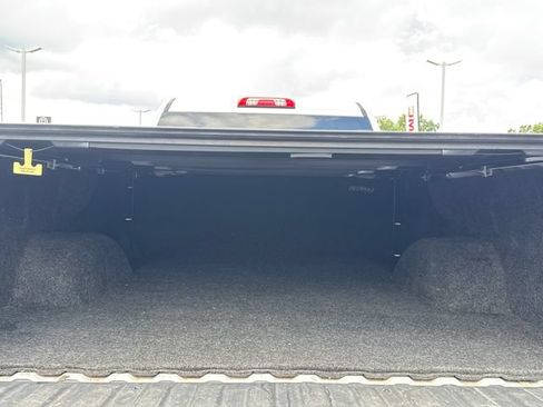 Used 2021 GMC Sierra 1500 2WD Regular Cab w/ Convenience Package image 11