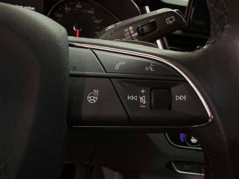 Used 2023 Audi Q5 2.0T Premium w/ Convenience Package image 24