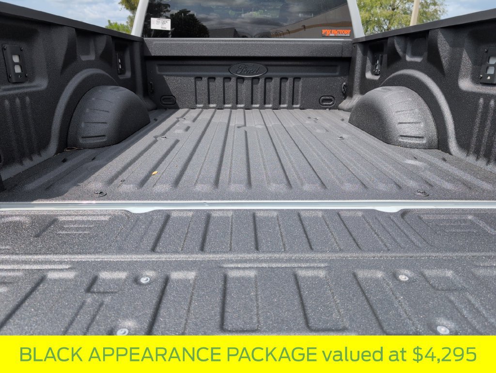 New 2026 Ford F250 XLT w/ XLT Premium Package AWD/4WD image 26