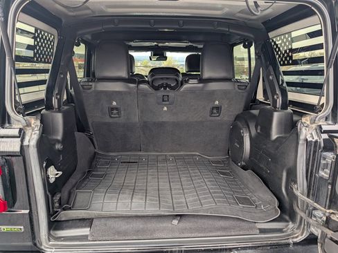 Used 2021 Jeep Wrangler Unlimited Rubicon image 9