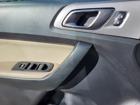 Used 2020 Ford Ranger XLT w/ Equipment Group 302A Luxury image 8