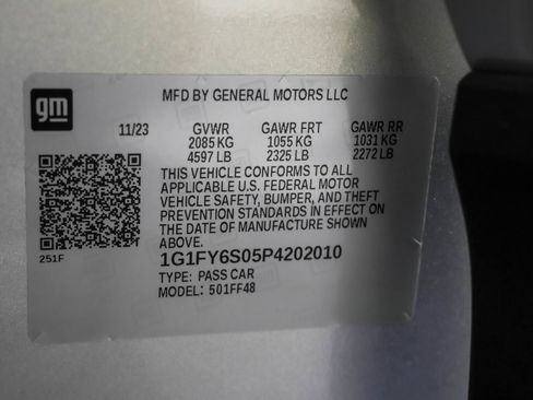 Used 2023 Chevrolet Bolt EUV LT w/ Comfort Package FWD image 49