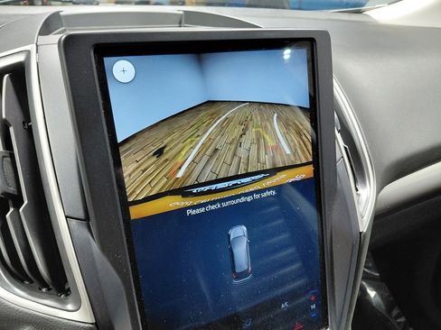 Certified 2024 Ford Edge SEL image 6