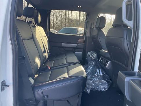 New 2026 Ford F250 Lariat w/ Black Appearance Package AWD/4WD image 13