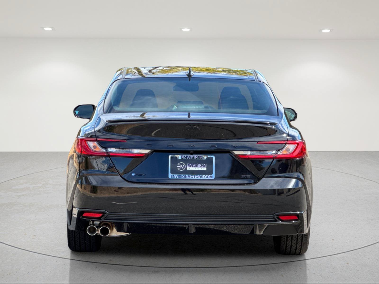 Used 2026 Toyota Camry Hybrid w/ Convenience Package FWD image 5
