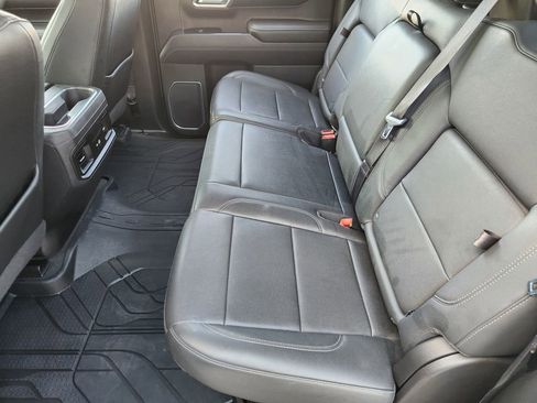 Used 2022 Chevrolet Silverado 1500 LT Trail Boss w/ LT Trail Boss Premium Package image 32