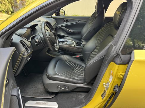 Used 2021 Aston Martin DBX image 28