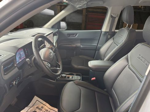 New 2026 Ford Maverick Lobo AWD/4WD image 19