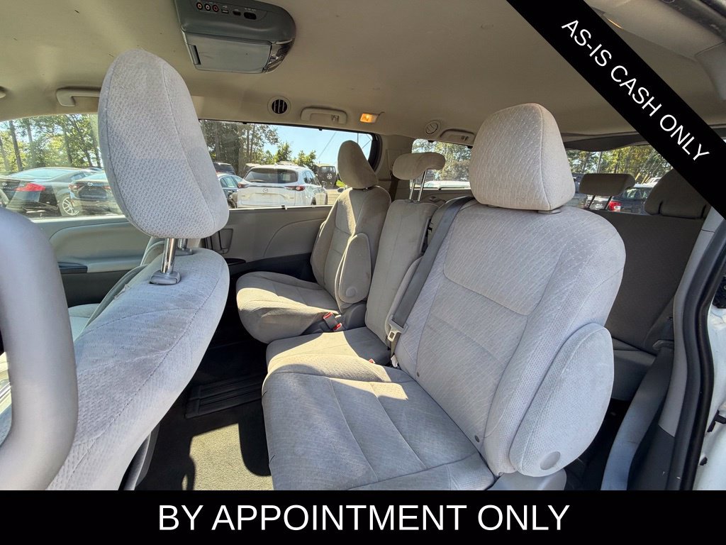 Used 2016 Toyota Sienna LE FWD image 17