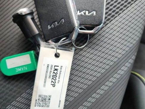 Used 2024 Kia EV6 GT AWD/4WD image 21