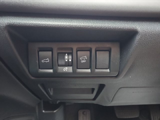 Used 2024 Subaru Outback Touring AWD/4WD image 10