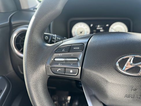 Used 2023 Hyundai Kona SE w/ Cargo Package image 18