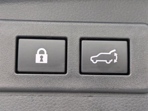 Used 2025 Subaru Outback Touring w/ Popular Package #2 image 15