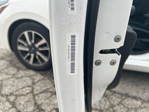 Used 2025 Nissan Versa SV image 23