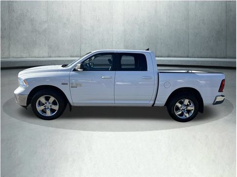 Used 2019 RAM 1500 Big Horn AWD/4WD image 2