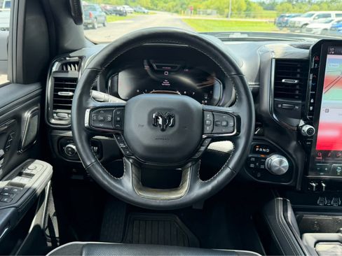 Used 2025 RAM 1500 Limited AWD/4WD image 27