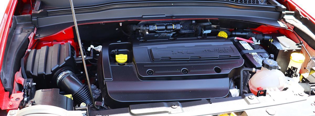 Used 2018 Jeep Renegade Latitude FWD image 58