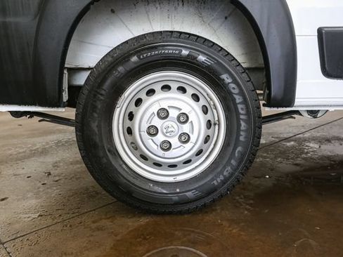 Used 2026 RAM ProMaster 2500 w/ Convenience Group FWD image 14