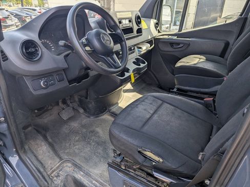 Used 2019 Mercedes-Benz Sprinter 144 image 13