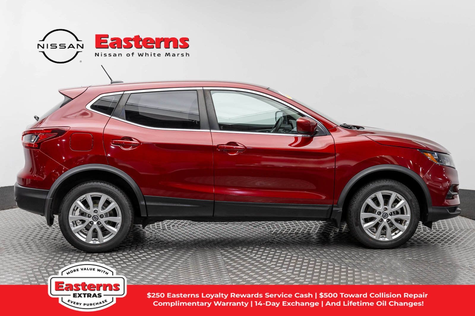 Used 2020 Nissan Rogue Sport S w/ Appearance Package FWD image 4