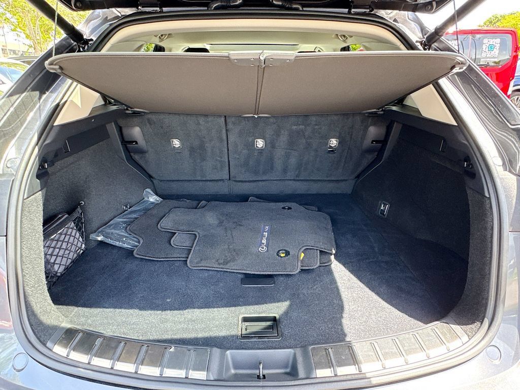 Used 2025 Lexus NX 250 FWD w/ Cold Area Package image 27