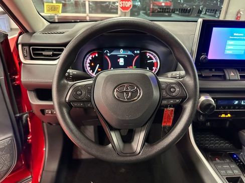 Certified 2025 Toyota RAV4 LE AWD/4WD image 17