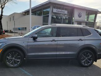 Used 2022 Volkswagen Tiguan SE video 2