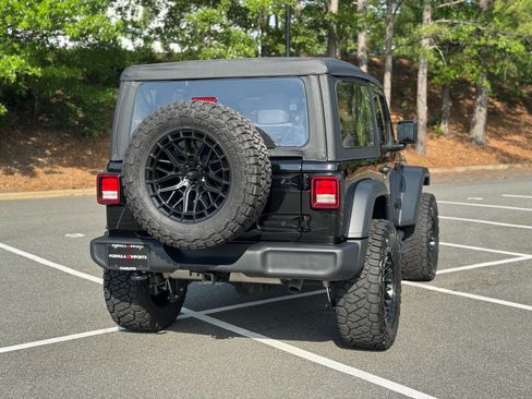 Used 2025 Jeep Wrangler Sport AWD/4WD image 10