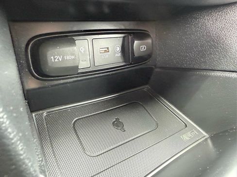 Used 2020 Hyundai Santa Fe SEL w/ Convenience + Premium Package FWD image 29