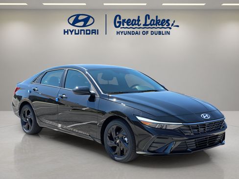 Used 2026 Hyundai Elantra Sport w/ Cargo Package FWD image 7
