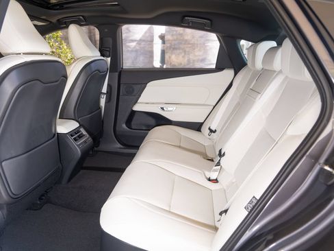 New 2026 Lexus ES 350e FWD image 19