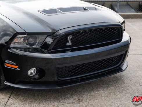 Used 2012 Ford Mustang Shelby GT500 w/ SVT Performance Pkg image 19