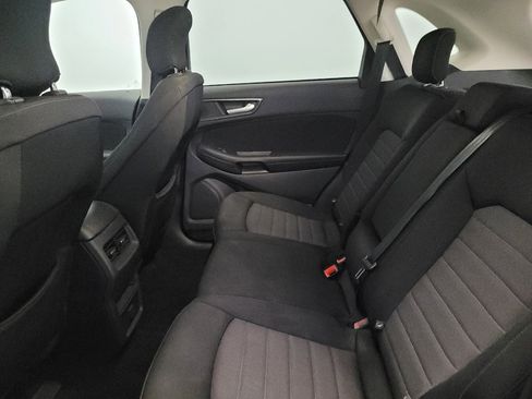 Used 2019 Ford Edge SE AWD/4WD image 18