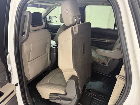 Used 2018 Ford Expedition Max Limited w/ Equipment Group 301A RWD image 43