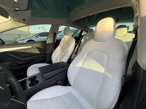 Used 2022 Tesla Model 3 Long Range AWD/4WD image 9
