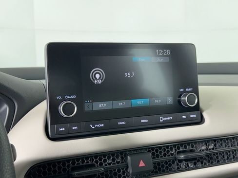 Used 2025 Honda HR-V LX image 22