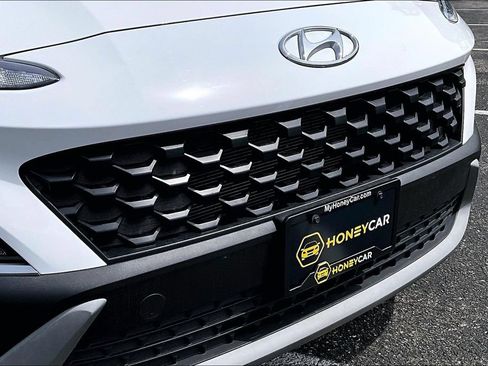 Used 2023 Hyundai Kona SEL AWD/4WD image 33
