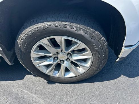 Used 2019 Chevrolet Silverado 1500 LTZ w/ LTZ Plus Package AWD/4WD image 11