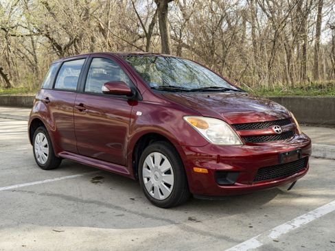 Used 2006 Scion xA image 2