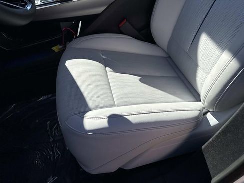 New 2025 Cadillac Lyriq Luxury image 15