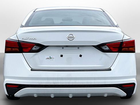 Used 2022 Nissan Altima 2.5 S FWD image 4