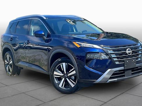 Used 2026 Nissan Rogue SL AWD/4WD image 3