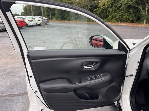 New 2026 Honda HR-V EX-L image 18