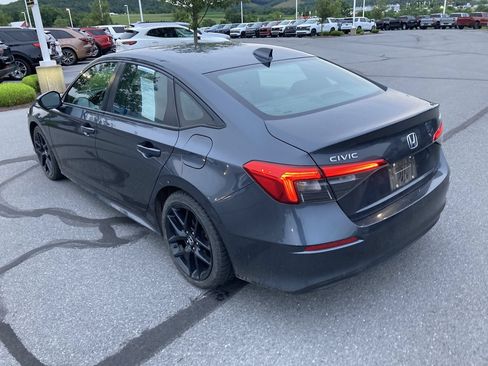 Used 2022 Honda Civic Sport image 5