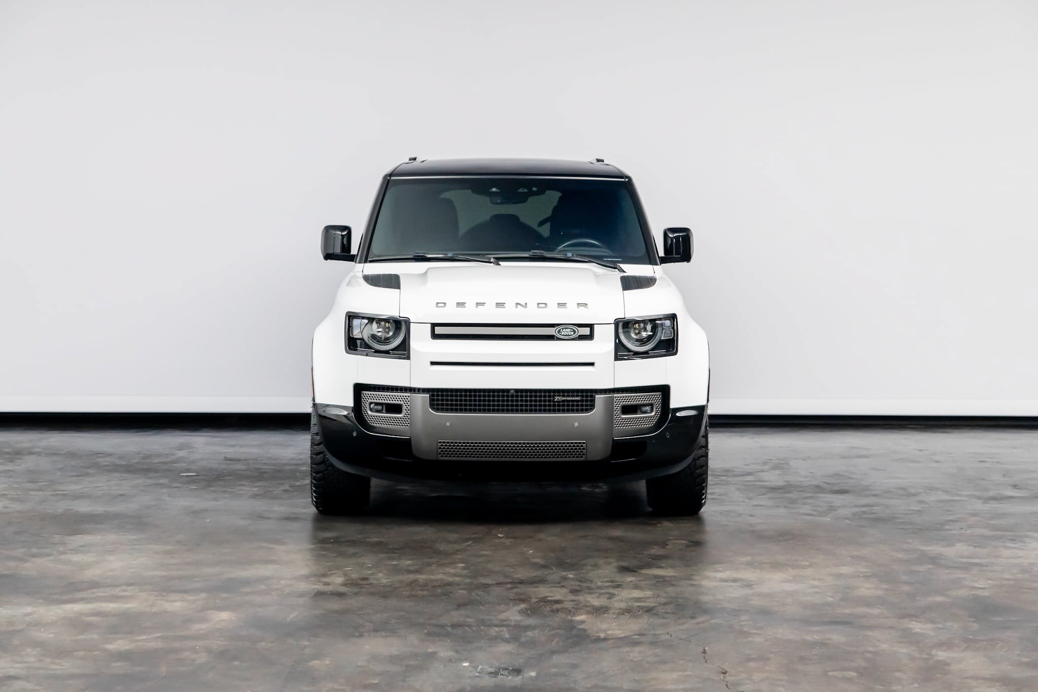 Used 2023 Land Rover Defender 110 X-Dynamic SE AWD/4WD image 2