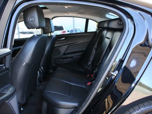 Used 2017 Jaguar XE Premium AWD/4WD image 25
