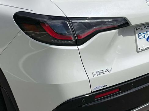 Used 2027 Honda HR-V EX-L image 10