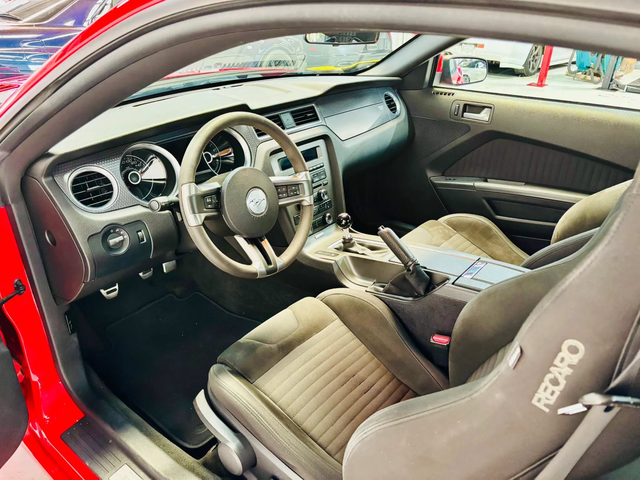 Used 2013 Ford Mustang Boss 302 RWD image 28