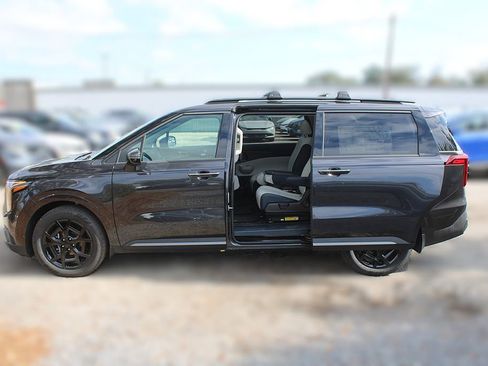 New 2026 Kia Carnival SX w/ SX Dark Edition Package image 19